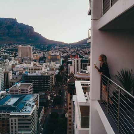 "Lykke On Bree" - Unique Apartment With Stunning Table Mountain Views 开普敦 外观 照片