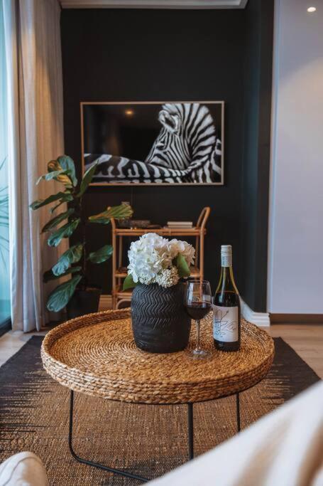 "Lykke On Bree" - Unique Apartment With Stunning Table Mountain Views 开普敦 外观 照片